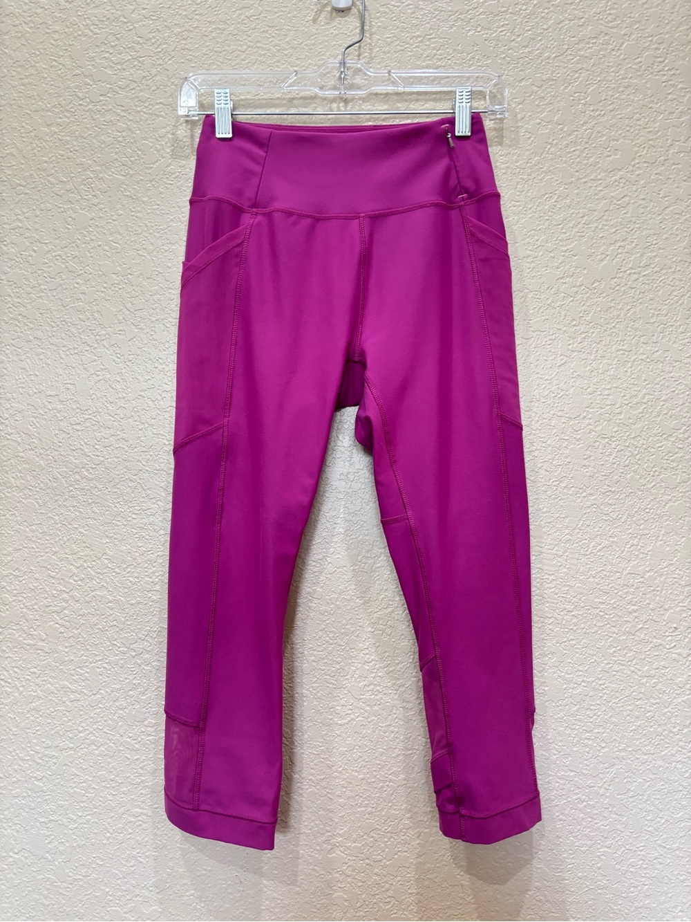 Calia By Carrie Underwood Essentials Mesh Capris Magenta Size S Activewear Gym